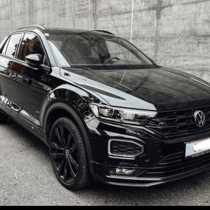 Medium 'IMG_1058.jpg' im Album 'Mein schwarzer T-ROC R-Line'